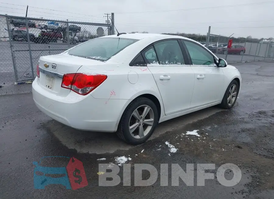 1G1PE5SB4F7205535 Photo# 4