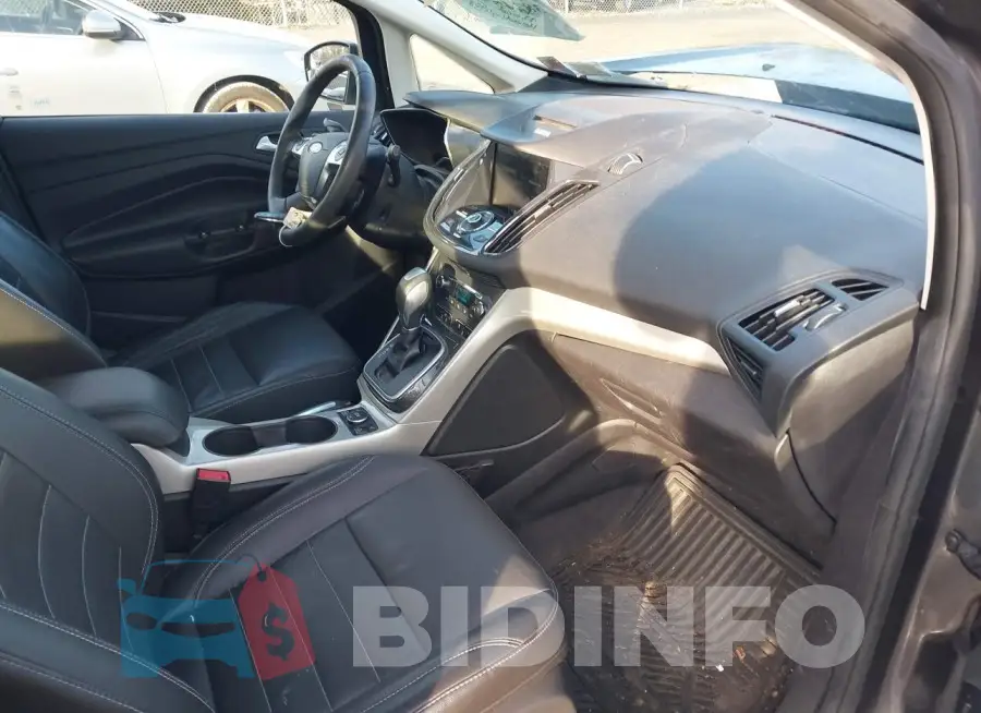 1FADP5CU8EL520161 Photo# 5