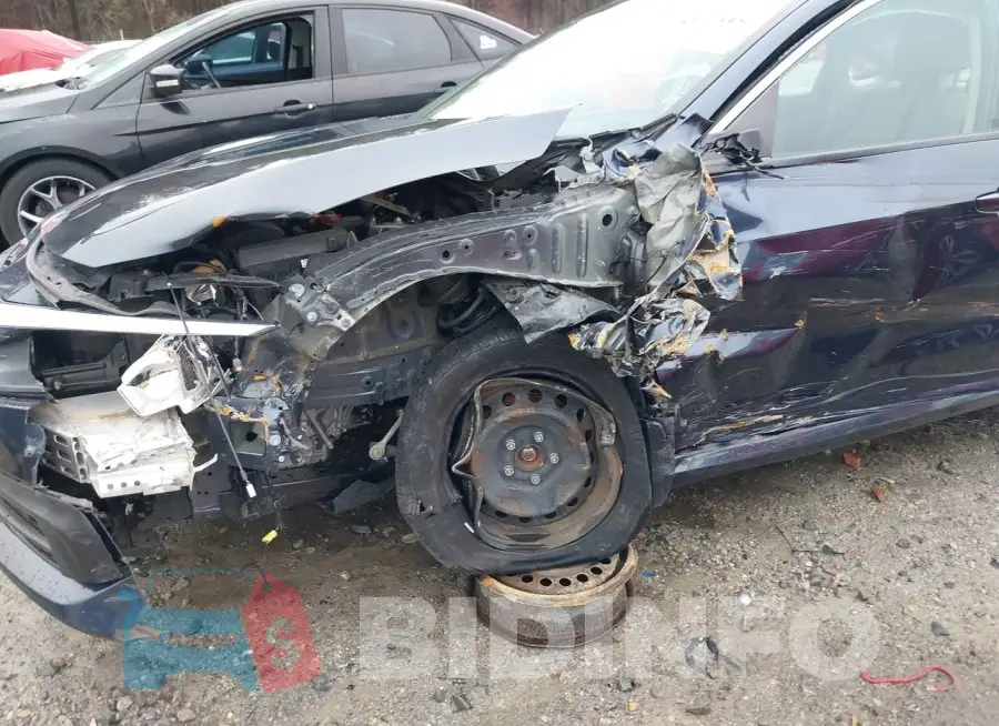 19XFC2F52HE027400 Photo# 6