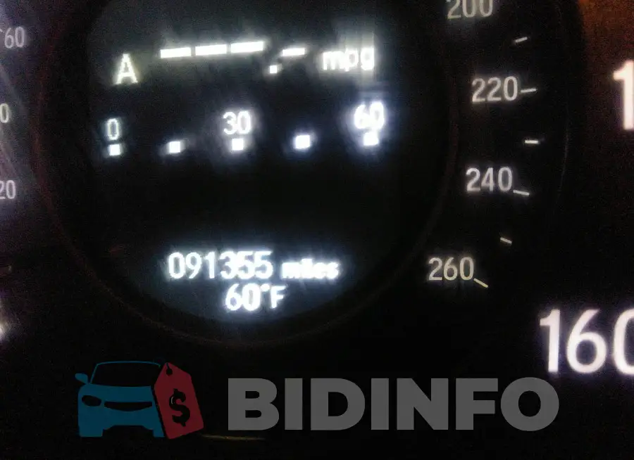 1HGCR2F65HA022352 Photo# 15