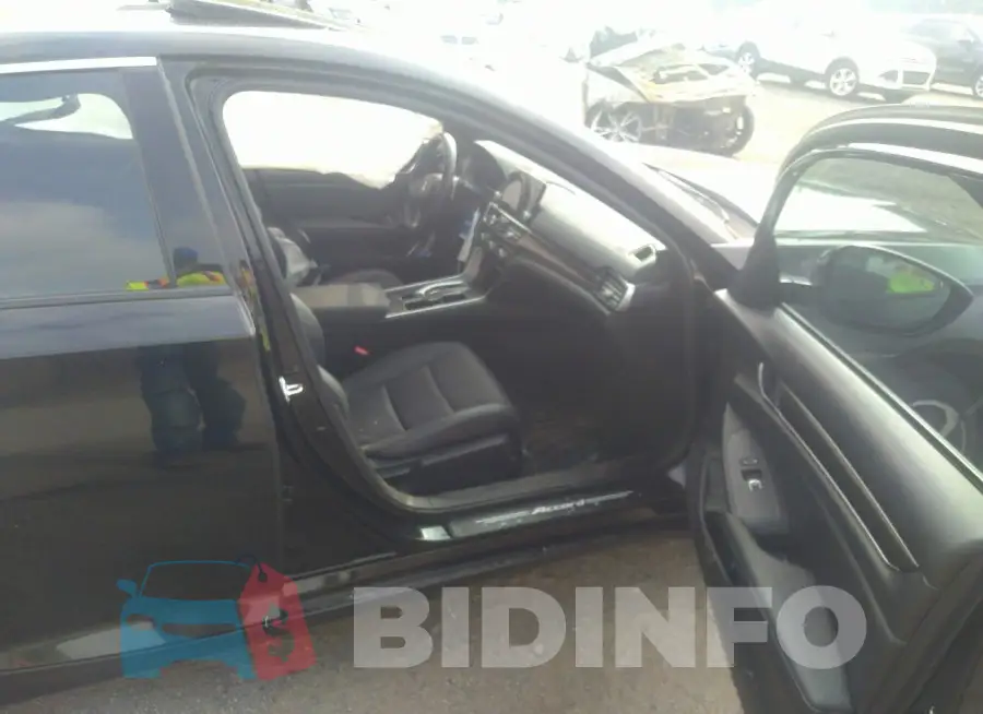 1HGCV2F32MA028525 Photo# 5
