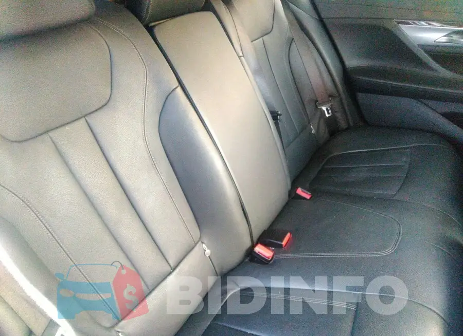 WBA7E2C59HG739631 Photo# 8