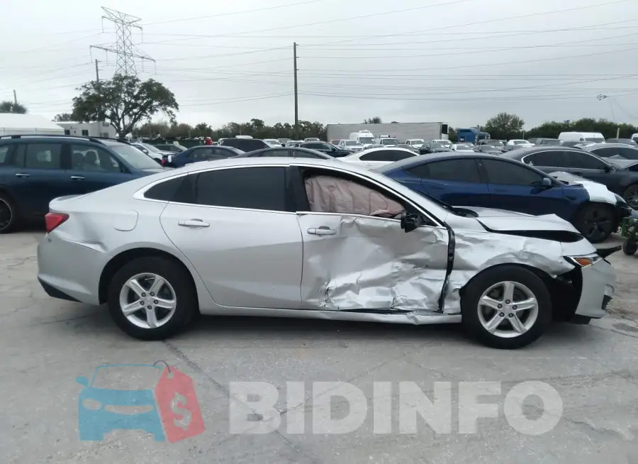 1G1ZB5ST5LF126869 Photo# 13