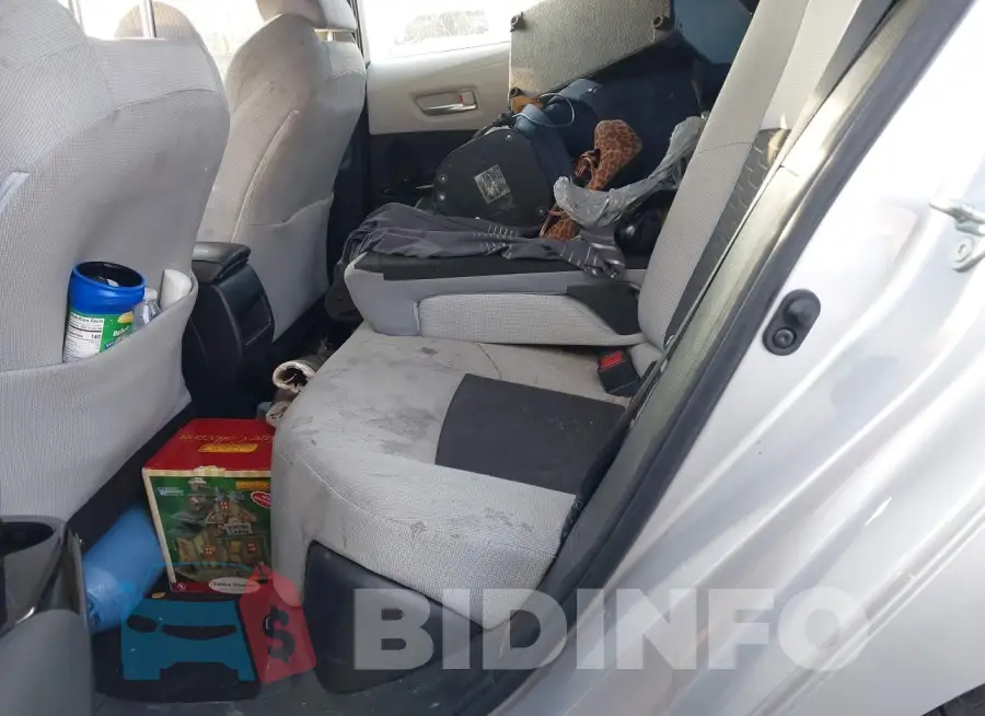 JTND4MBE8N3180450 Photo# 8