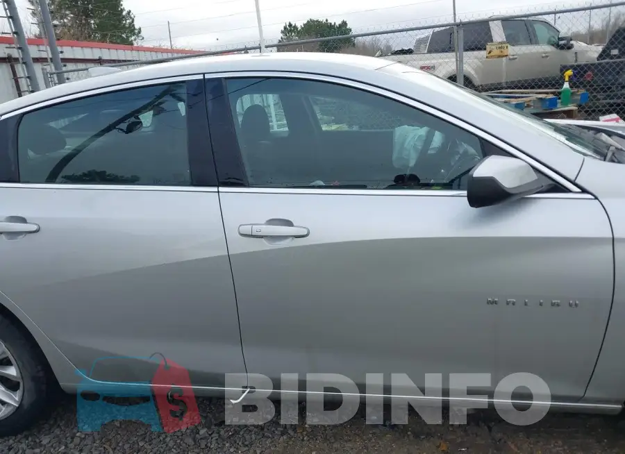 1G1ZD5ST2LF044267 Photo# 13