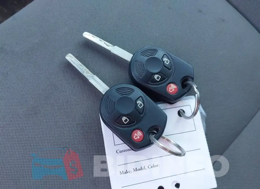 1FMCU0F73KUB96500 Photo# 11