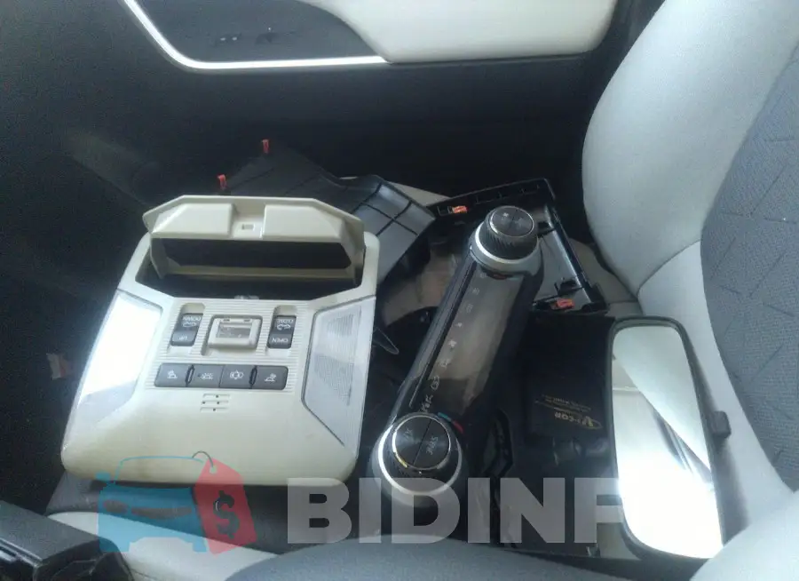 JTMP1RFV6KD513512 Photo# 12