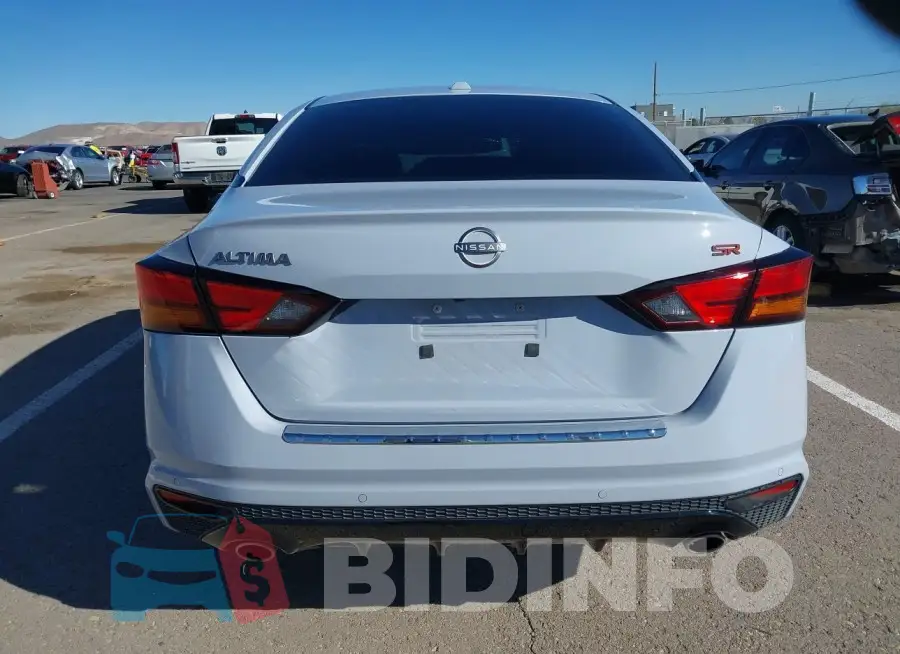 1N4BL4CV8PN329482 Photo# 16