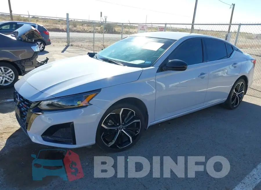 1N4BL4CV8PN329482 Photo# 2