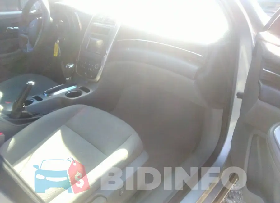 1G11B5SL6FF353067 Photo# 5