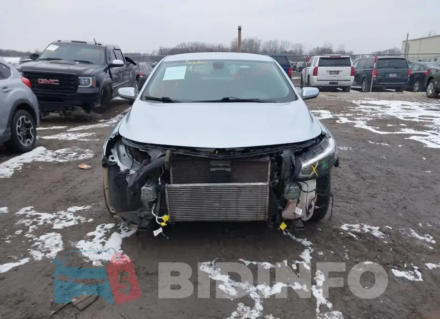 1G1ZD5ST5JF135921 Photo# 12
