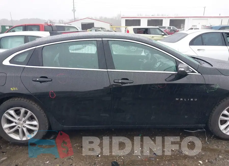 1G1ZD5ST5JF164352 Photo# 13