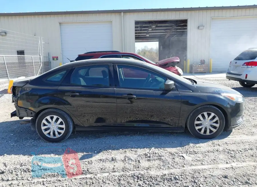 1FADP3E26GL402046 Photo# 13