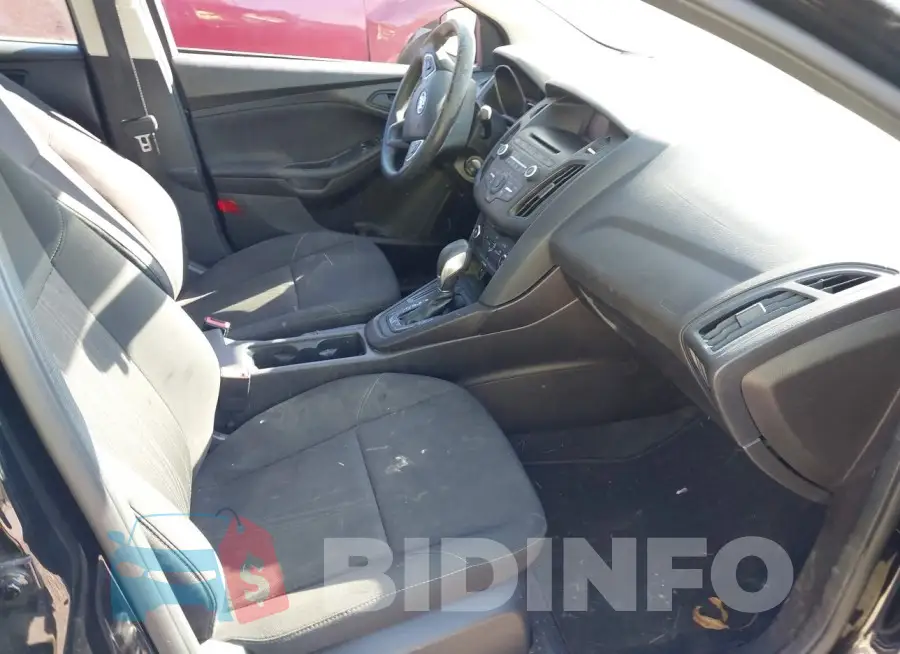 1FADP3E26GL402046 Photo# 5