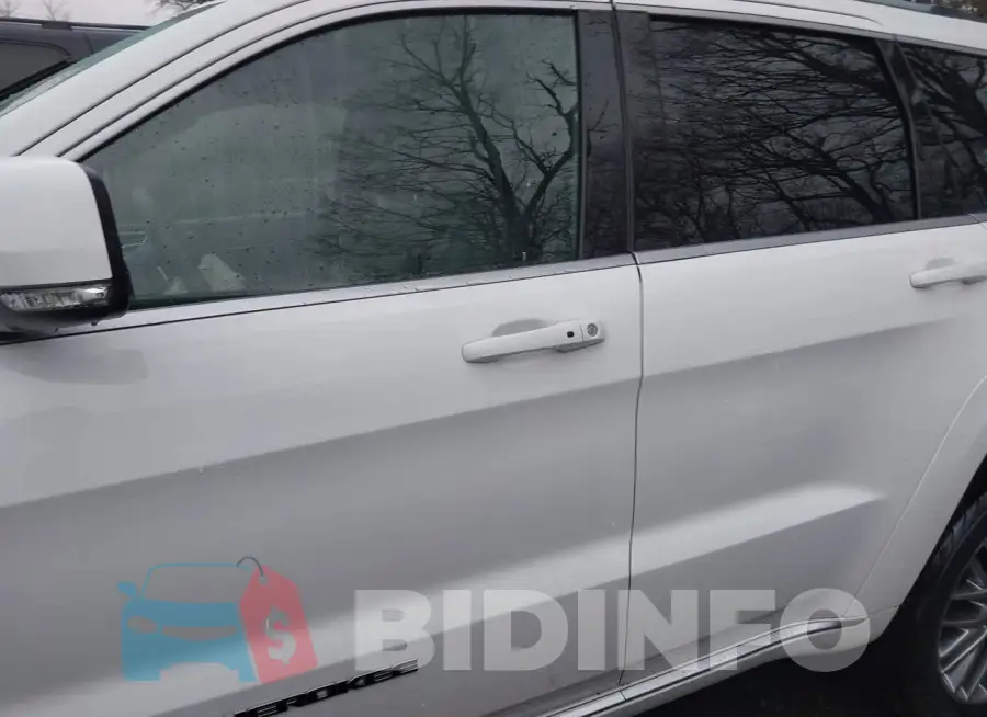 1C4RJFJG7JC427372 Photo# 14