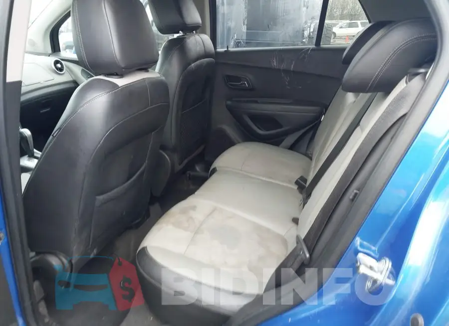 KL7CJLSB4FB130125 Photo# 8