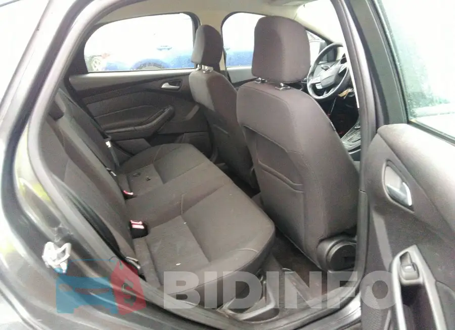 1FADP3F2XFL202929 Photo# 8