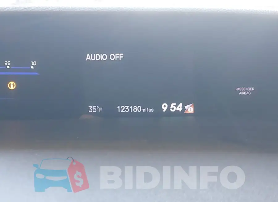 19XFB2F57FE036187 Photo# 15