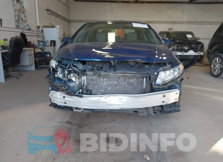 19XFB2F57FE036187 Photo# 6