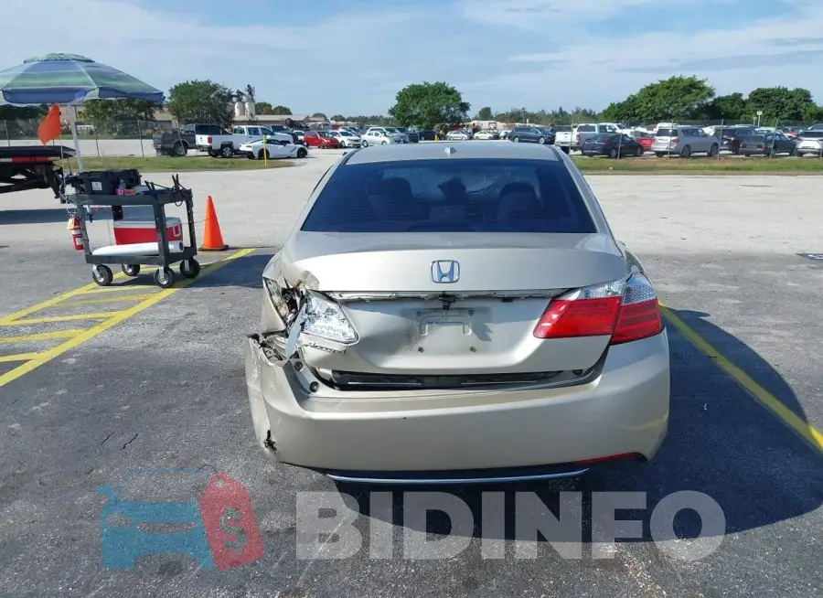 1HGCR2F87FA061443 Photo# 16