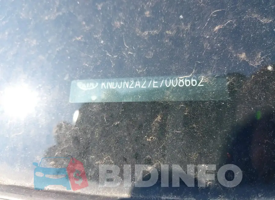 KNDJN2A27E7008662 Photo# 9