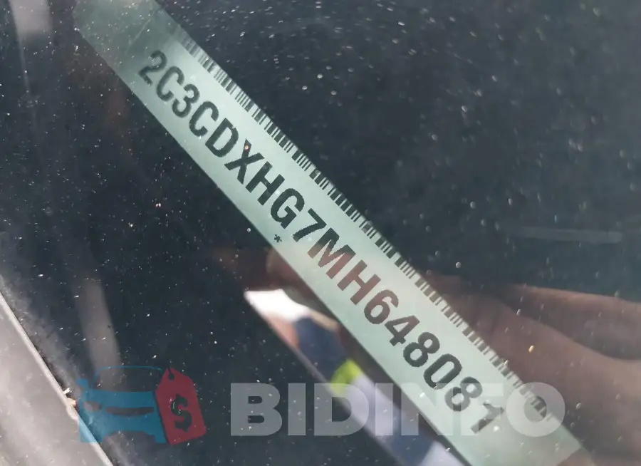 2C3CDXHG7MH648081 Photo# 9