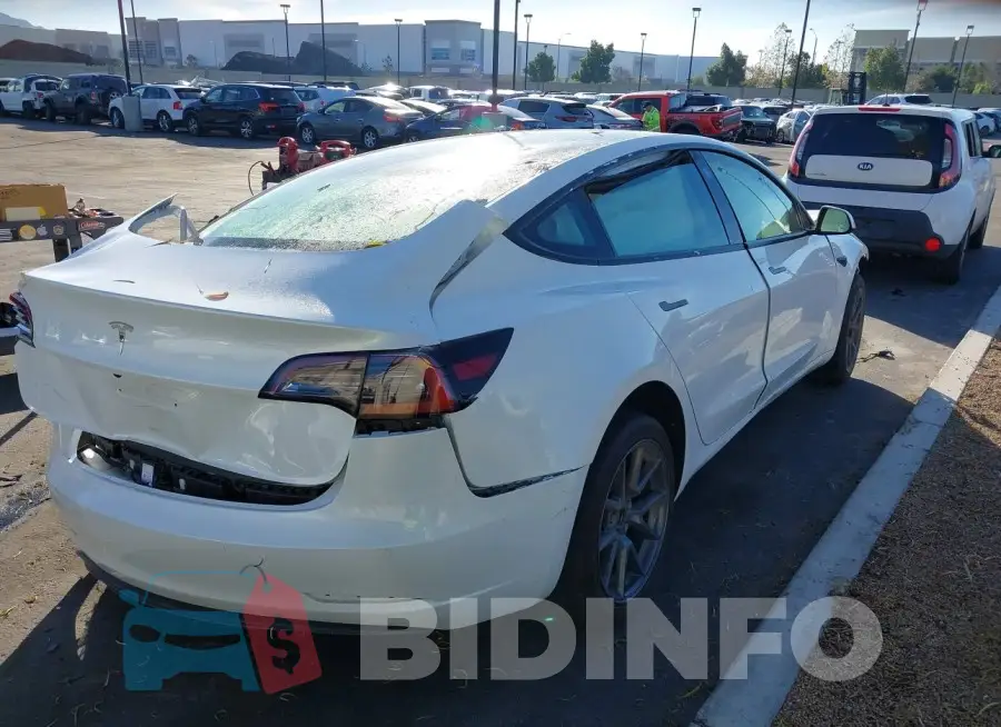 5YJ3E1EAXNF148347 Photo# 4