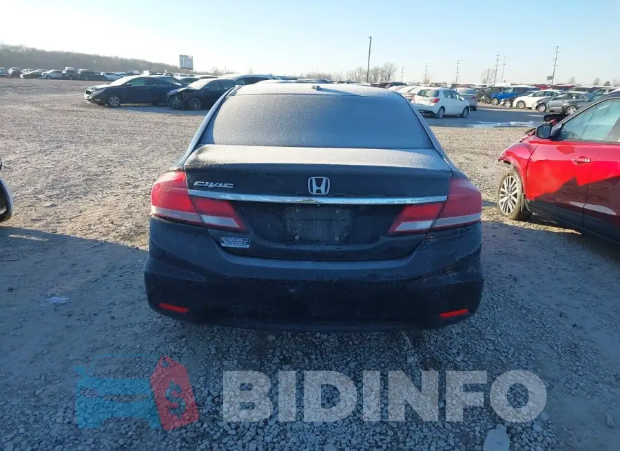 19XFB2F99FE040261 Photo# 17