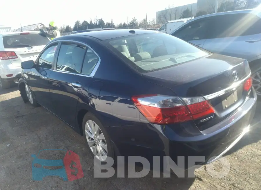 1HGCR2F87FA173532 Photo# 3