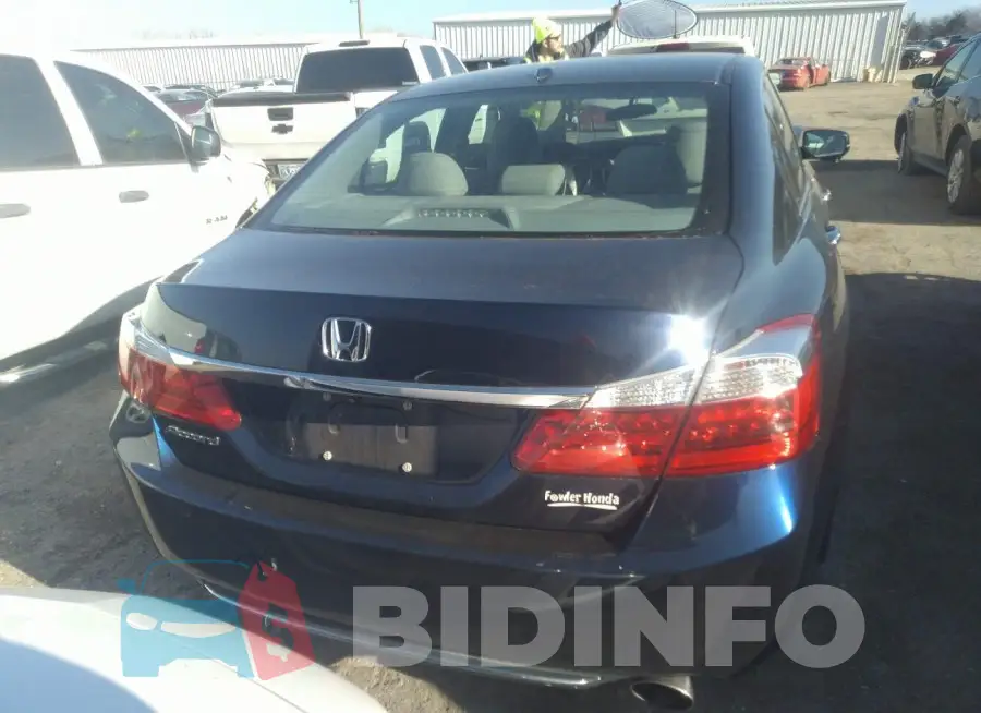 1HGCR2F87FA173532 Photo# 15