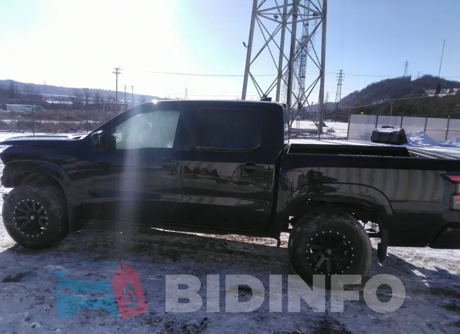 1N6ED1EK2NN630068 Photo# 14