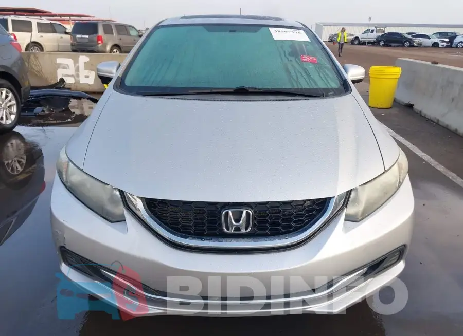 19XFB2F8XFE011570 Photo# 13