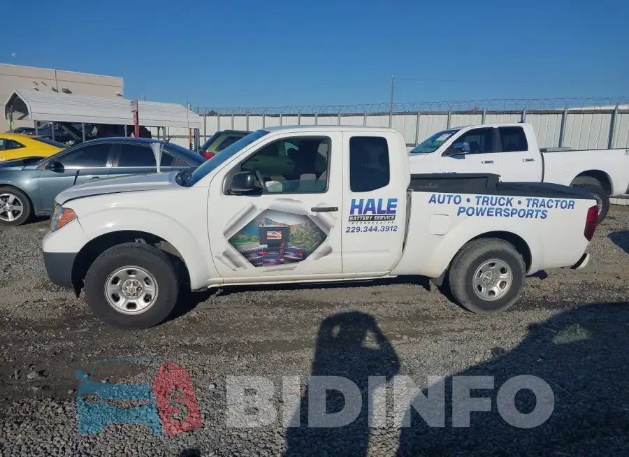 1N6BD0CT8KN725674 Photo# 14