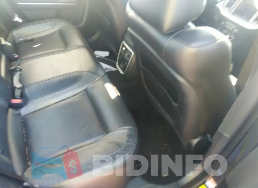2C3CDXBG2LH140737 Photo# 8