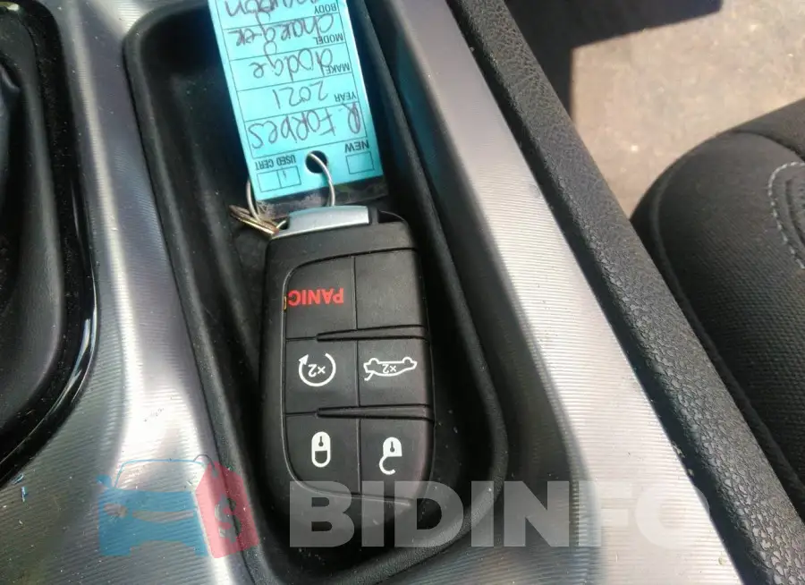 2C3CDXCT8MH598327 Photo# 11