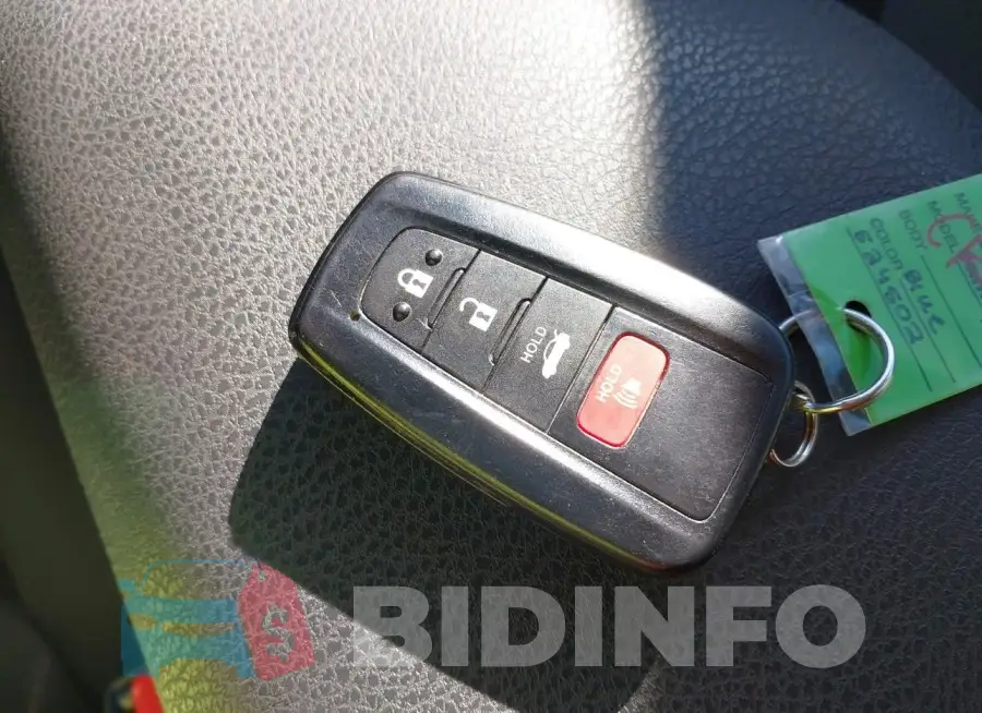 4T1C31AK4LU018018 Photo# 11