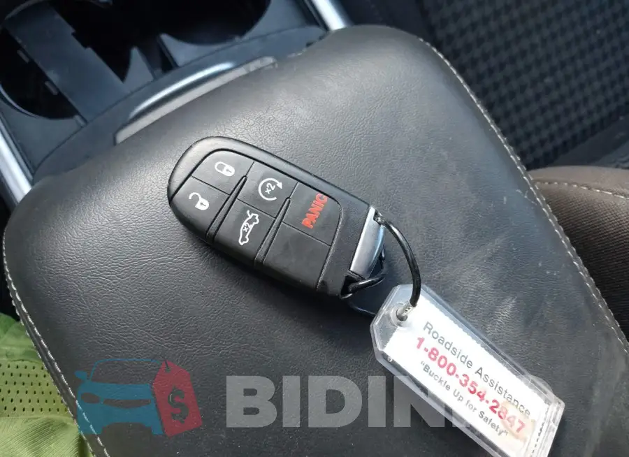 2C3CDXHG4PH587650 Photo# 11