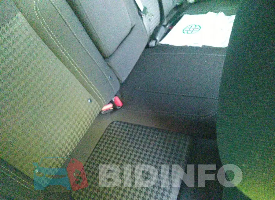 2C3CDZAG1PH553977 Photo# 8