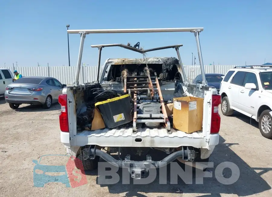 3GCPWAEF2MG342034 Photo# 16