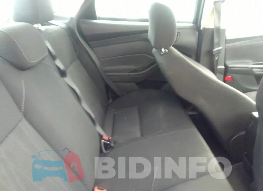 1FADP3F2XGL324546 Photo# 8