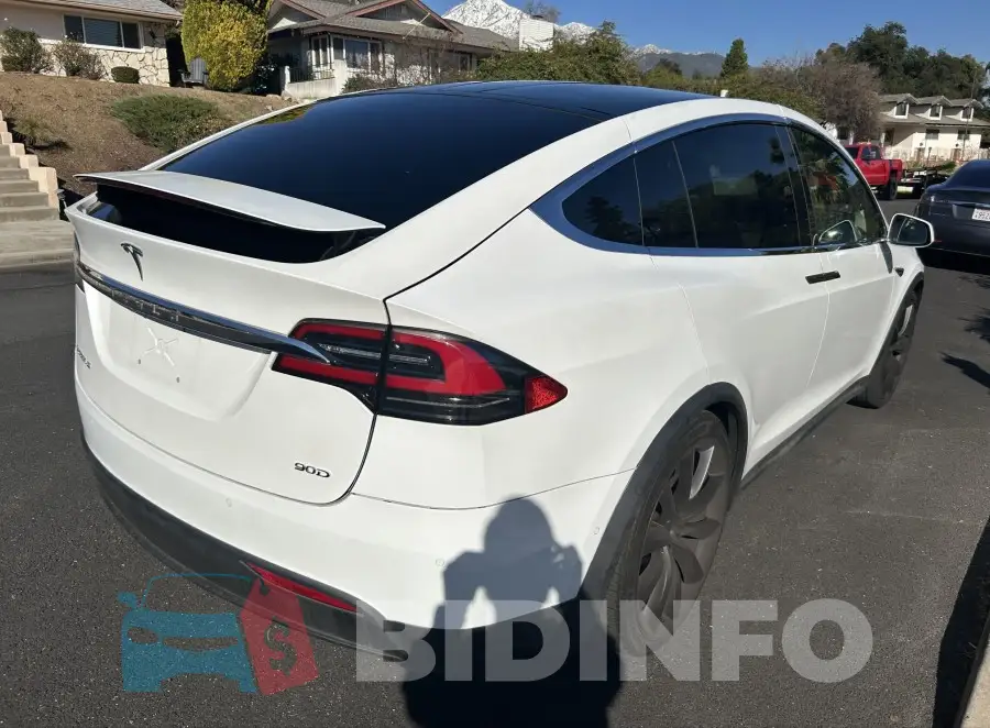 5YJXCDE25GF026337 Photo# 4