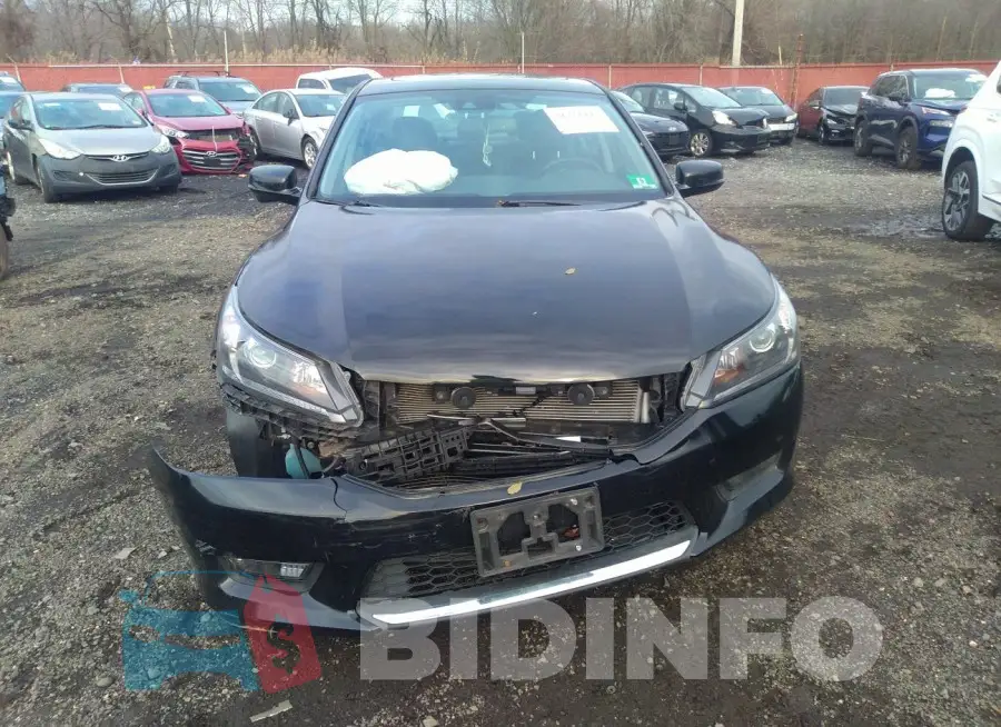 1HGCR2F85FA171200 Photo# 12