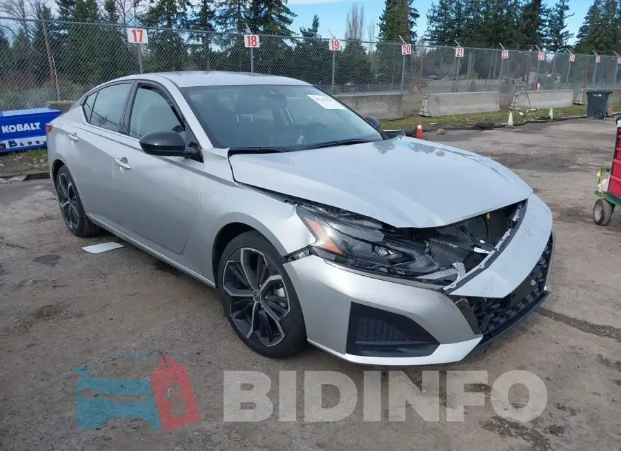 1N4BL4CV3RN351893 Photo# 1