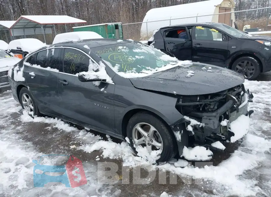 1G1ZB5ST0HF207883 Photo# 1