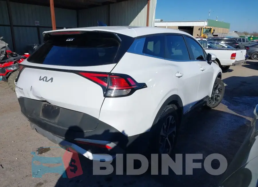 5XYK33AF2PG102019 Photo# 4