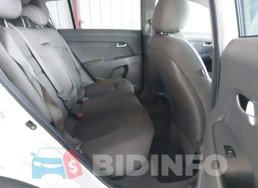KNDPB3AC3G7879580 Photo# 8