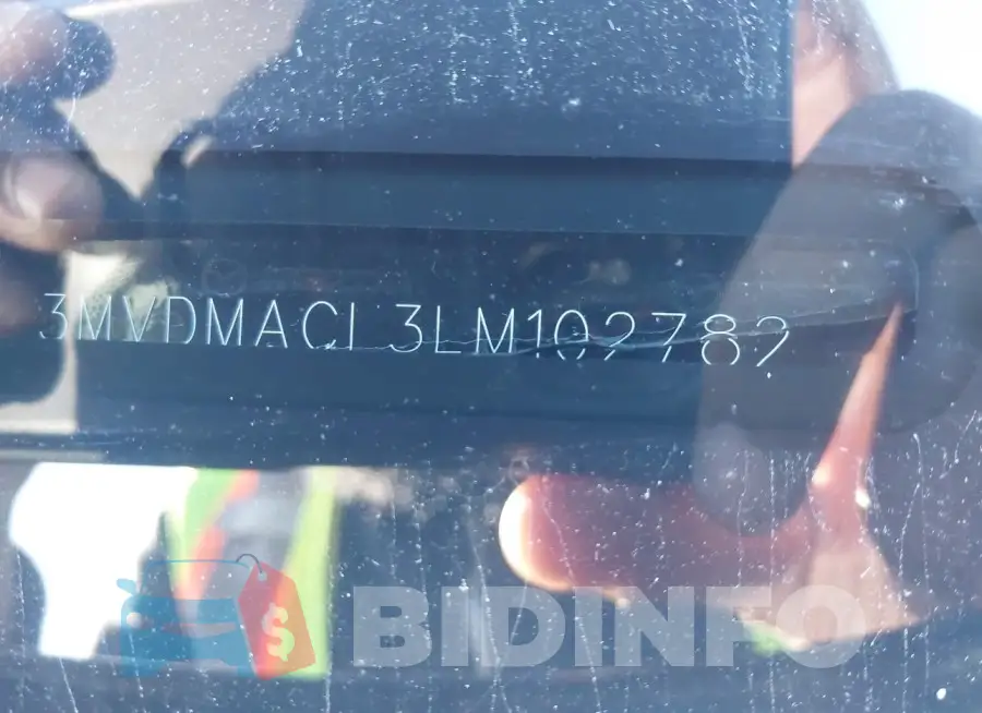 3MVDMACL3LM102782 Photo# 9