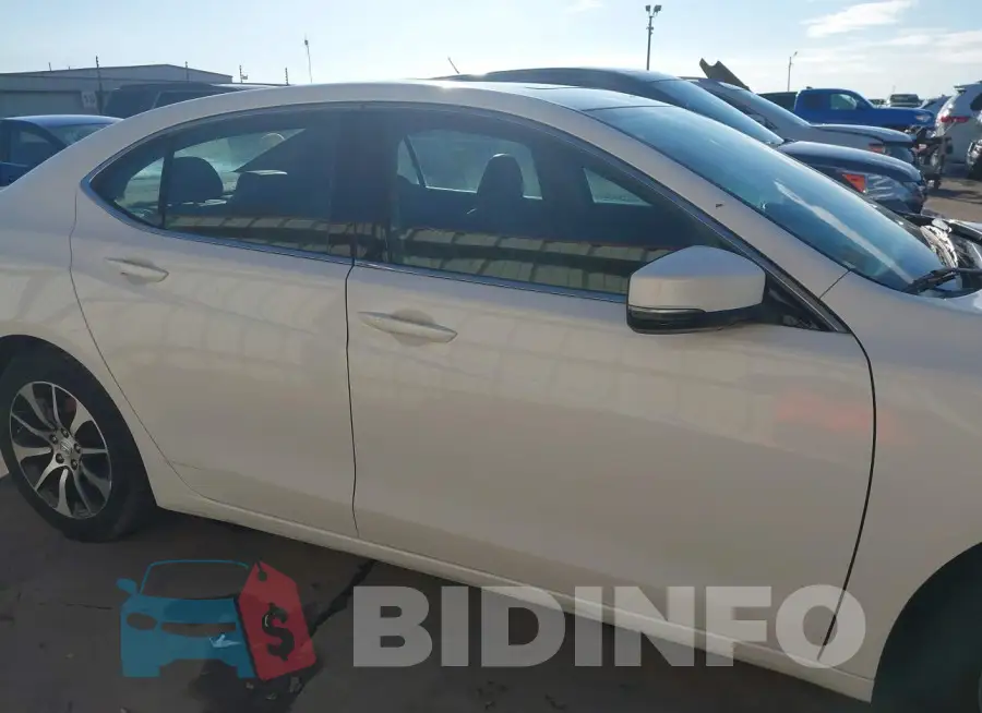 19UUB1F35FA024253 Photo# 13
