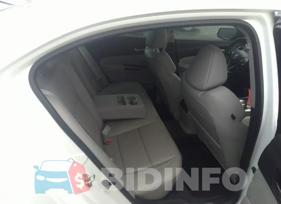 19UUB2F5XHA006535 Photo# 8