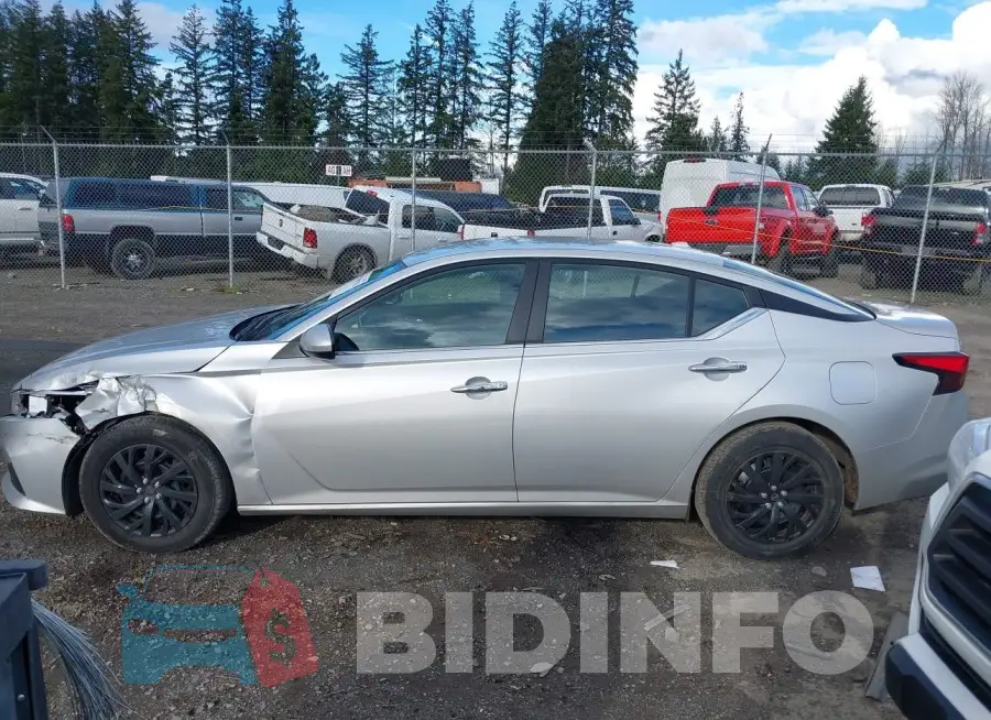 1N4BL4BV1LC142527 Photo# 14